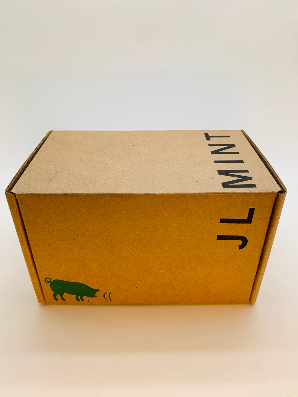 MORUS NIGRA JL Mint Co. Soy Wax Candle